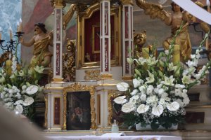 Ołtarz w Bazylice Świętej Trójcy w Kobyłce(1) Fot. Sebastian Gawęda