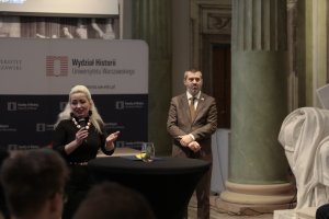 Spotkanie świąteczne 2022. Przemawia dr hab. Olha Morozowa, badaczka z Ukrainy. Fot. Sebastian Gawęda