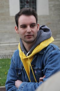 Karol Banach wygłasza referat o historii klasztoru cystersów w Koprzywnicy