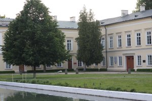 Oficyna boczna Pałacu Czartoryskich w Puławach.