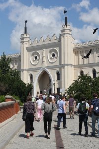 Studenci w drodze na zamek w Lublinie