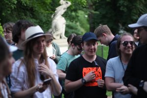 Wesołe humorki pod koniec pierwszego dnia objazdu