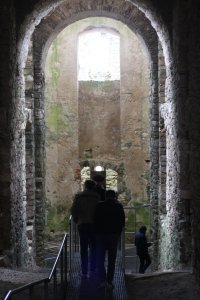 Wnętrze ruin Zamku Krzyżtopór. Ujazd