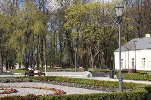 Zespół pałacowo-parkowy. Końskie